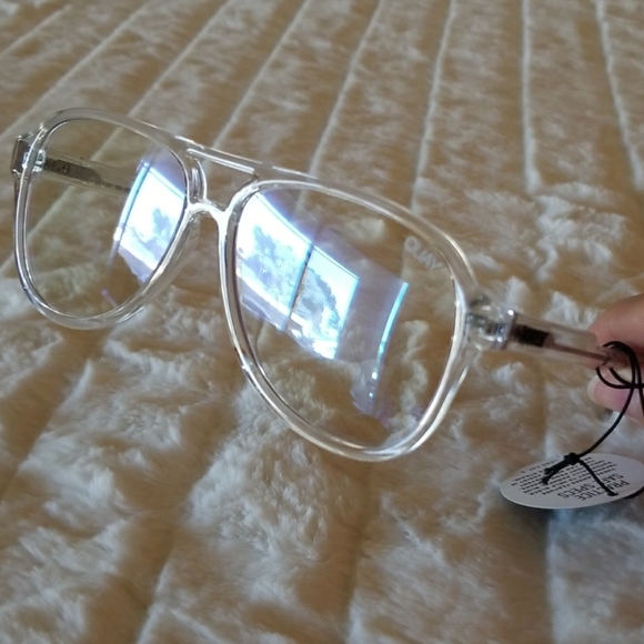 QUAY // rare magnetic blue light glasses - Picture 2 of 8
